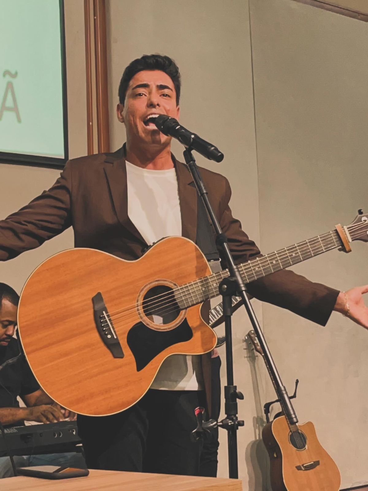 Cantor André Felipe